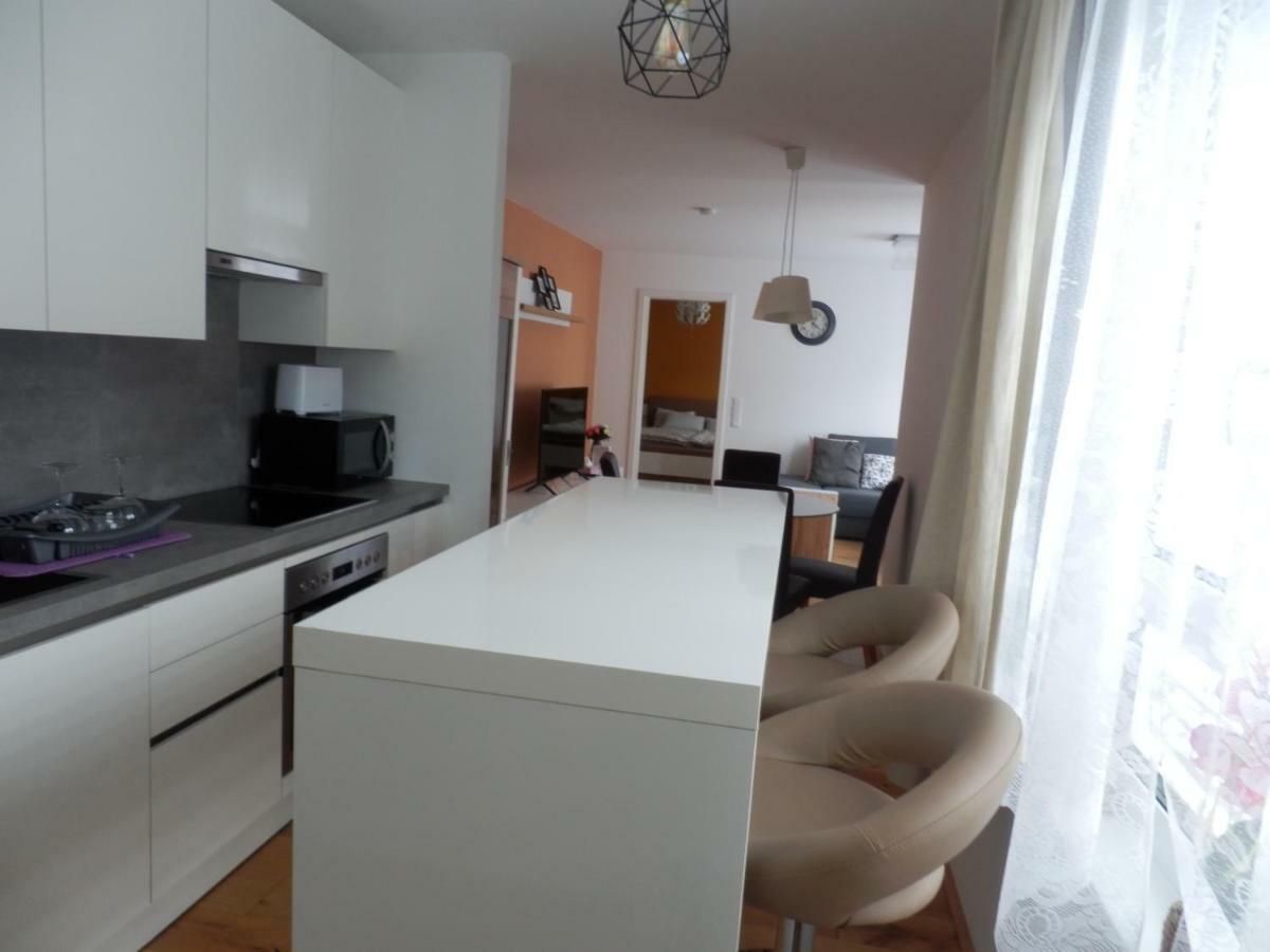 Spacious, Modern 1-Bdrm Apt Near Vic & Austria Ctr Apartment Vienna Exterior photo